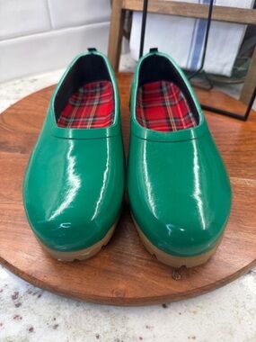 Mid West Green Slip On Rubber Garden Rain Shoes Clogs sz 7 Plaid insoles